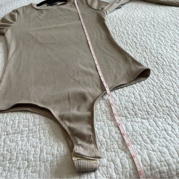 ✨ The Range NYC Women’s Cream Mass Rib Cross Back Long Sleeve Bodysuit Large - Picture 14 of 14